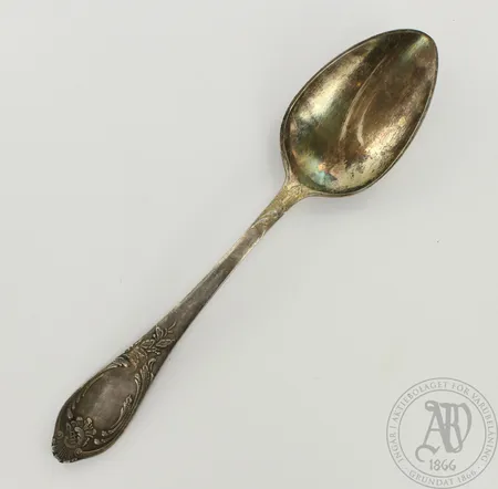 Ruokalusikka, pituus 210mm, 800, paino 82,7g 