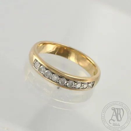 Timanttisormus 9xn.0.03ct, koko 17¼, 750, paino 4,6g 