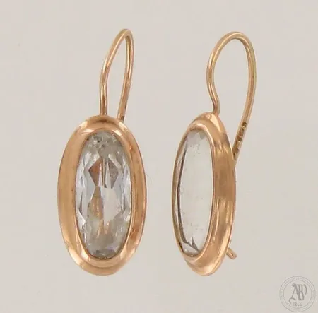 Vialliset kivikorvakorut, korkeus 24mm, 585br, paino 2,6g