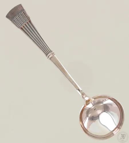 Sokerilusikka, Tähkä, kaiverrettu,140mm, 830, paino 28,4g