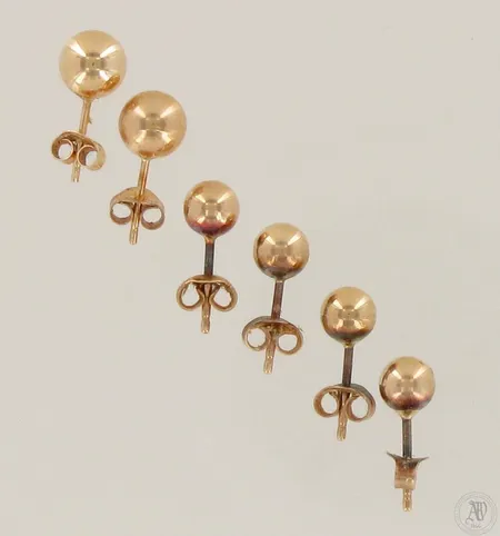 Kolmet korvanapit, Ø 5mm-6mm, 585, paino 1,8g