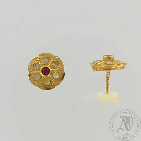Kivikorvakorut, Ø 10mm, 875br, paino 2,1g