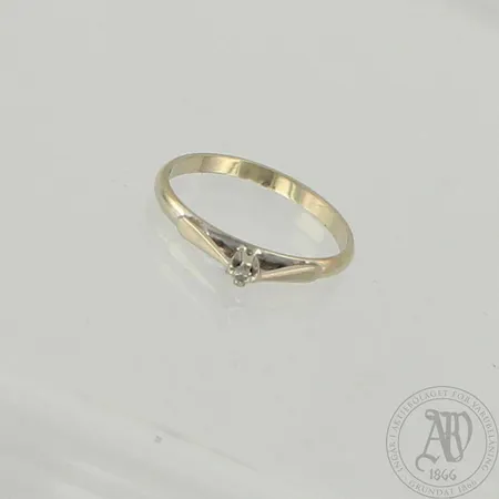Timanttisormus 1xn.0.005ct, koko 16½, 750 valkokulta, paino 1,6g 