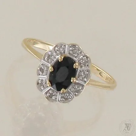 Kivisormus timanteilla 10xn.0.005ct, koko 16¼, 585br kelta- ja valkokulta, paino 1,5g 