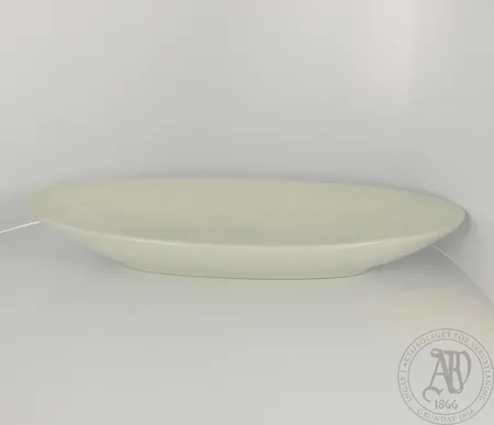 Tarjoilulautanen Arabia, mitat 10x26cm. Lähetetään postipakettina.