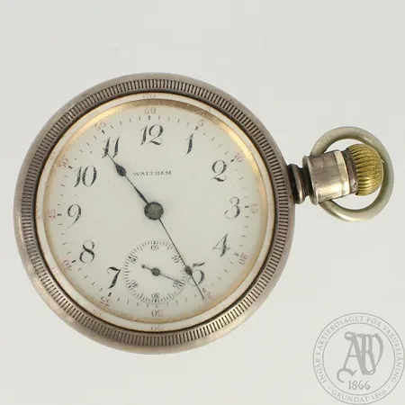 Hopeataskukello, Waltham 17 jewels, huollon tarpeessa, Ø 58mm, ref.nr.13382291, 925br, paino 159,7g