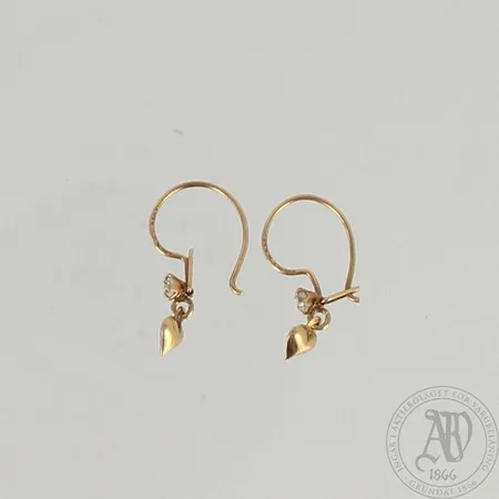Kivikorvakorut, korkeus 20mm, 585br, paino 0,6g 