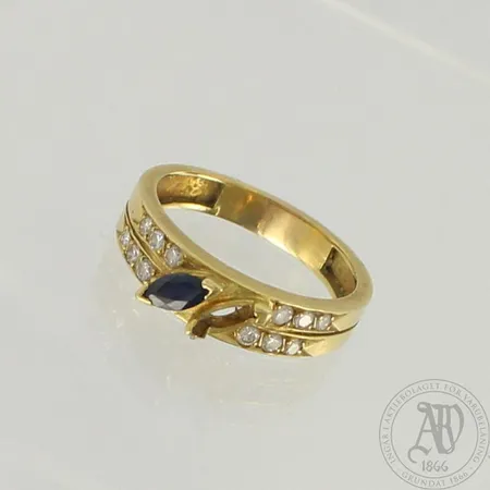 Viallinen kivisormus timanteilla 6xn.0.02ct, koko 17¾, 750br, paino 4,3g 