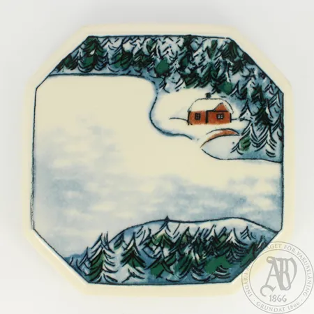 Seinälautanen Arabia, Winter - Kaamos, Heljä Liukko-Sundström, suuniteltu Finnairille, Ø 15cm. Lähetetään postipakettina.