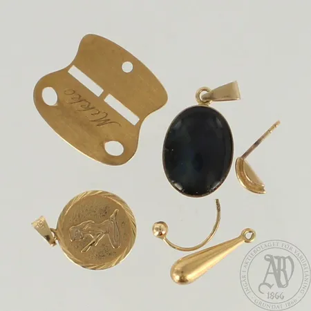 Viallisia koruja, 585br, paino 5,5g 