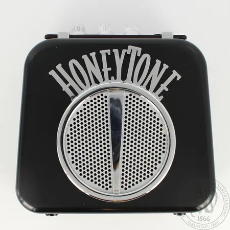 Vahvistin, N-10 Honeytone Mini, laatikko ja suojapussi. Lähetetään postipakettina.