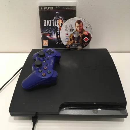 Pelikonsoli, Play Station 3 model CECH-2504A 320GB, yki peli ohjain ja virtajohto