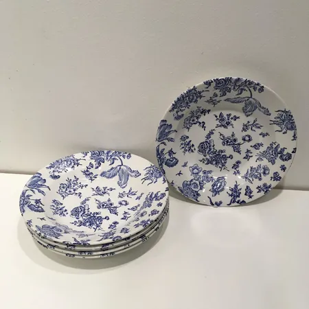 Kuusi syvää lautasta, Arabia, Dorothea II, Ø 23mm.  Lähetetään postipakettina.