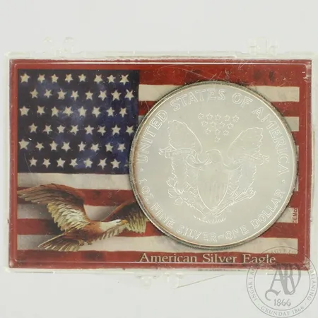Hopeadollari, vuodelta 2007, 999, paino 31,1g