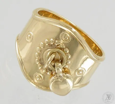 Sormus Kalevala Koru, Sydänsormus, kaiverrettu, koko 18¾, 585, paino 10,3g