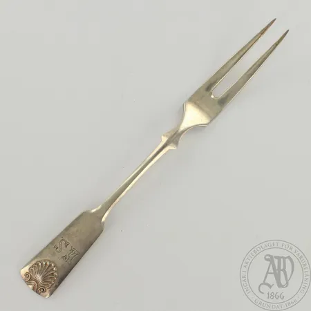 Kakkuhaarukka, Musla, kaiverrettu, pituus 165mm, 813, paino 26,6g 