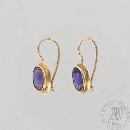 Kivikorvakorut, korkeus 18mm, 585br, paino 1,5g 