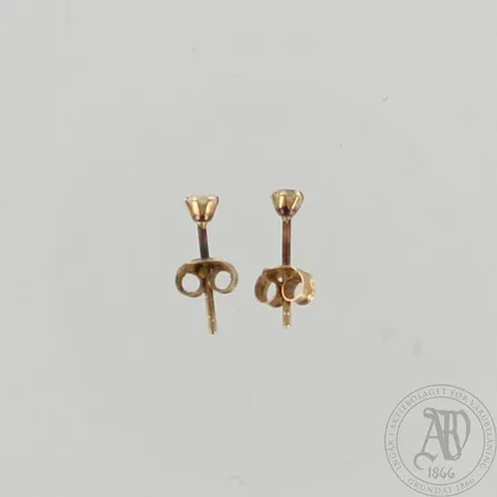 Kivikorvakorut, Ø 2,5 ja 2,9mm, 585br, paino 0,4g 