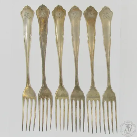 Kuusi ruokahaarukkaa Chippendale, kaiverrettuja, UH, paino 196,2g
