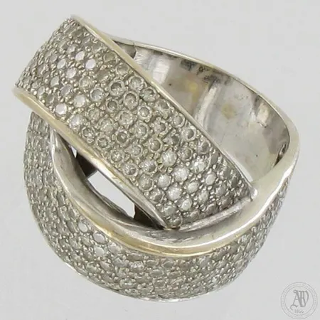 Timanttisormus 236xn.0.005-0.01ct, koko 17½, 750 valkokulta, paino 11,2g