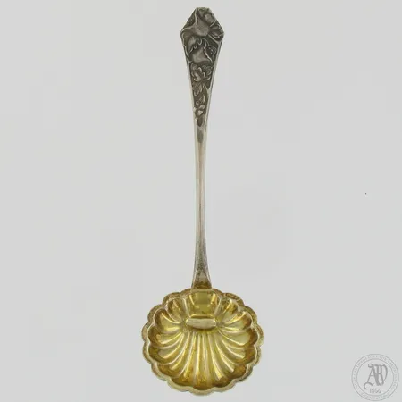 Sokerilusikka, pituus 130mm, Kielo, valmistettu 1947, 813, paino 16,0g 