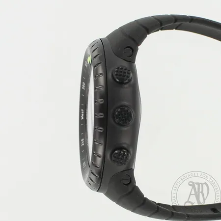 Rannekello Suunto Core all black, Ø 50mm, kunto hyvä