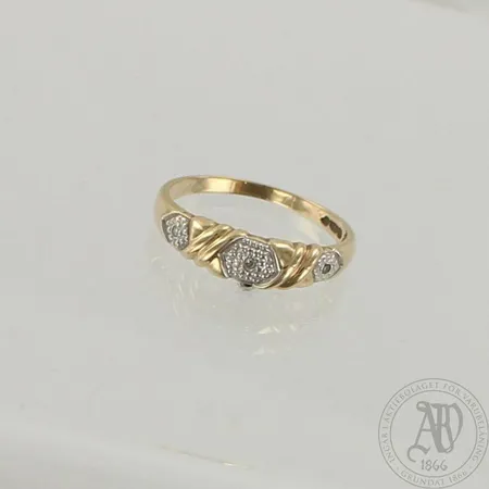 Timanttisormus 3xn.0.005ct, koko 17, 585, paino 1,6g