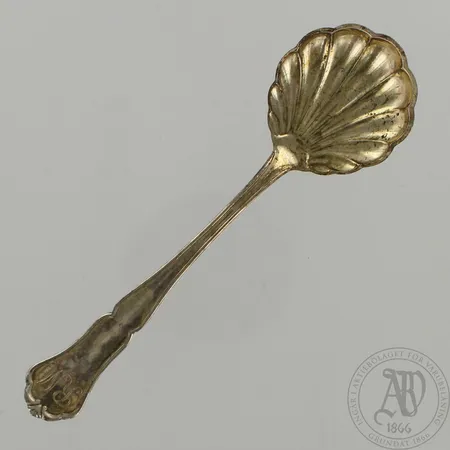 Sokerilusikka, kaiverrettu, pituus 105mm, 830, paino 15,0g