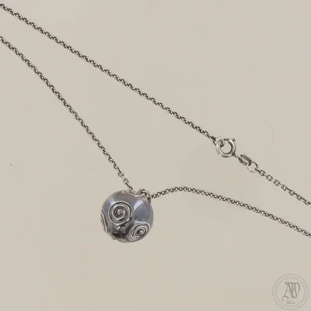 Kaulakoru Kalevala Koru/Kaunis Koru, Halikon käätykoru, ketjun pituus 62,5cm, riipuksen korkeus 28mm, 925, paino 10,7g 