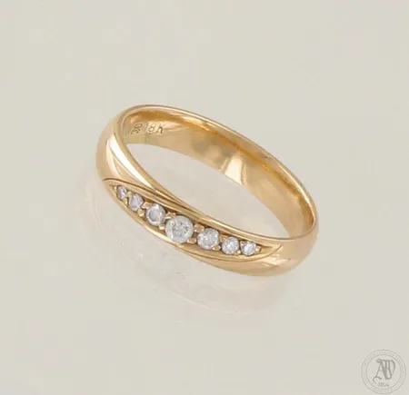 Timanttisormus 1xn.0.05ct 2xn.0.03ct 2xn.0.02ct 2xn.0.01ct , koko 17¼, 750, paino 3,8g