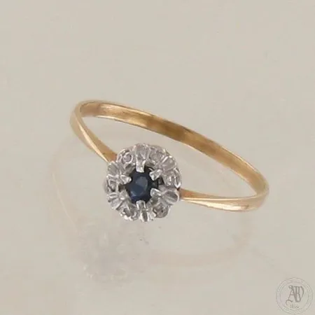 Sinisafiirisormus timanteilla 6xn.0.005ct, koko 18¾, 585br, paino 1,1g