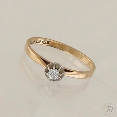 Timanttisormus 1xn.0.08ct, yksi istutuksen kynsi vääntynyt, koko 16½, 585, paino 1,6g