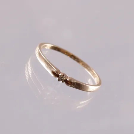 Timanttisormus, 1x0.01ct, kaiverrettu, koko 16¾, 585br, paino 0,9g