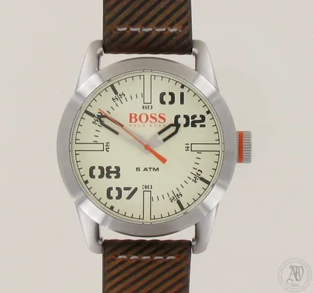 Teräsrannekello Boss, quartz, taulun Ø 44mm, hihnan pituus 220mm, laatikko, käyttöohje