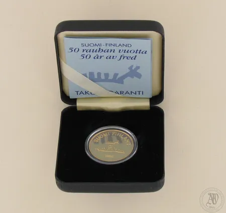 Kultaraha Suomi 1995, nimellisarvo 2000 mk, 50 rauhan vuotta, laatikko, todistus, 900, paino 16,9g