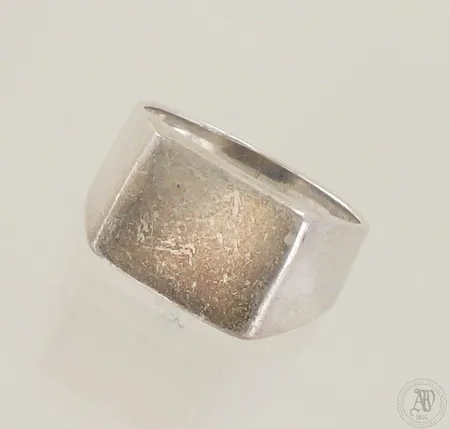 Kantasormus, koko 19¾, 925, paino 6,4g