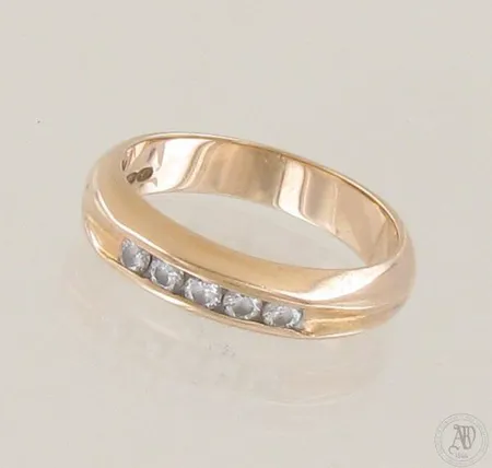 Timanttisormus 5xn.0.05ct, koko 17½, 585, paino 5,3g 