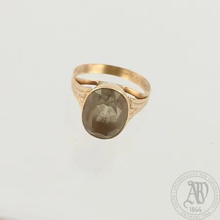 Kivisormus, kaiverrettu, koko 17½, 585br, paino 2,9g