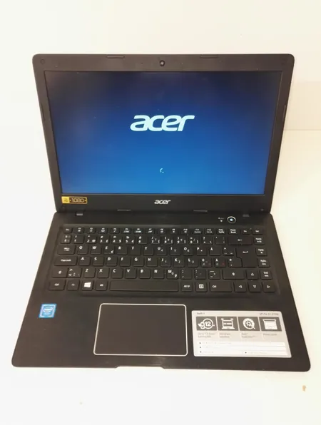 Kannettava tietokone, Acer Swift1 cel-n3060/4gb/64G, laturi ja laatikko, ostokuitti 1.3.2018. Lähetetään postipakettina.
