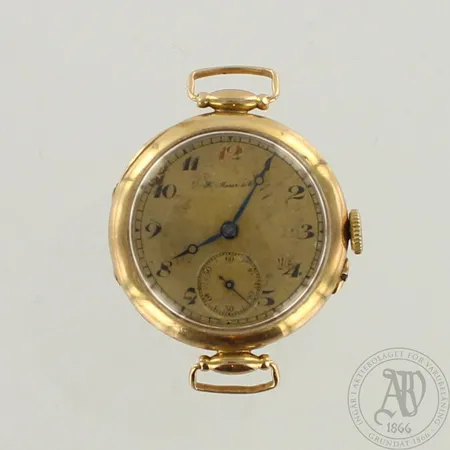 Kultakello H. Moser & Cie, nr. 210509, kaiverrettu, käytön jälkiä, Ø 32mm, välikuori kultaa, 585br, paino 25,7g 
