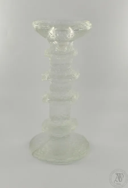 Kynttilänjalka Iittala, Festivo, design Timo Sarpaneva, korkeus 180mm Lähetetään postipakettina.