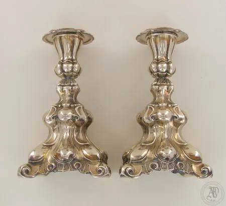 Kynttilanjalat, korkeus 180mm, Tanska, 830br, paino 1103,8g 
