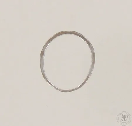 Viallinen timanttisormus 24xn.0.005ct, koko noin 16½, 585 valkokulta, paino 1,2g