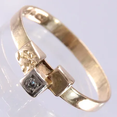 Timanttisormus 1xn.0.01ct, koko 17¾, 585, paino 1,3g