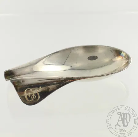 Tuhkakuppi, design Tapio Wirkkala, Kultakeskus, kaiverrettu, pituus 90mm, 916, paino 22,9g 