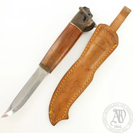 Puukko Marttiini, kaiverrettu, pituus 240mm, lohkeamia terässä, nahkatuppi