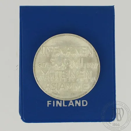 Juhlaraha, Itsenäinen Suomi 60 vuotta, nimellisarvo 10 mk, 1917-1977, 500, paino 21,8g 