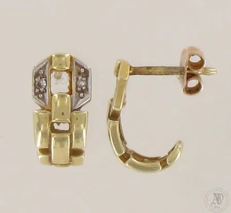 Timanttikorvanapit 4xn.0.005ct, korkeus 13mm, taustat eriparia, 585, paino 2,2g