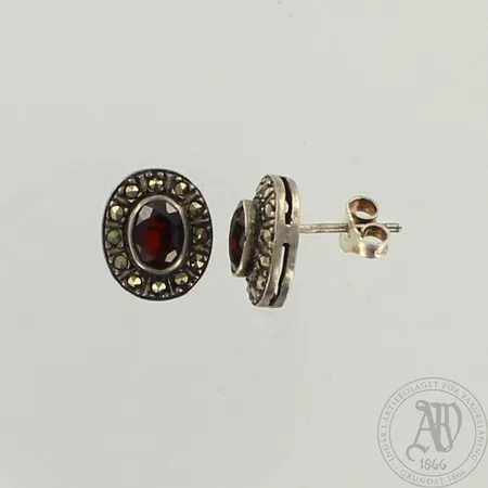 Kivikorvakorut, korkeus 13mm, 925br, paino 3,9g 