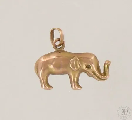 Elefanttiriipus, korkeus 15mm, 585, paino 0,7g
